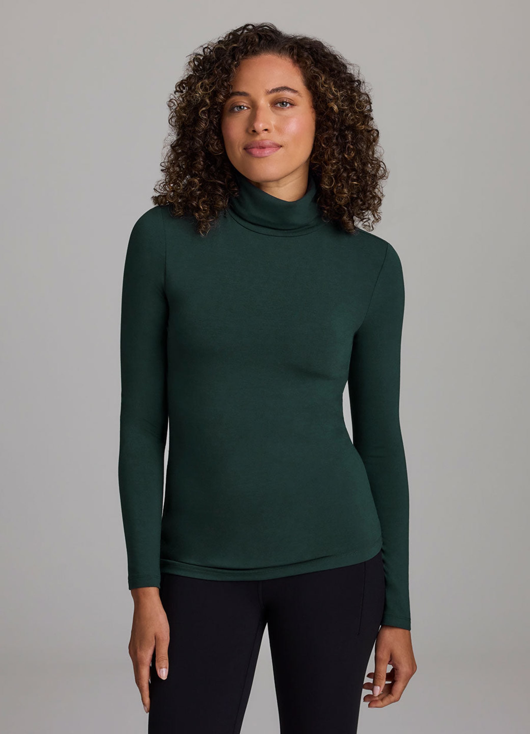 Essential Turtleneck - RBX Active