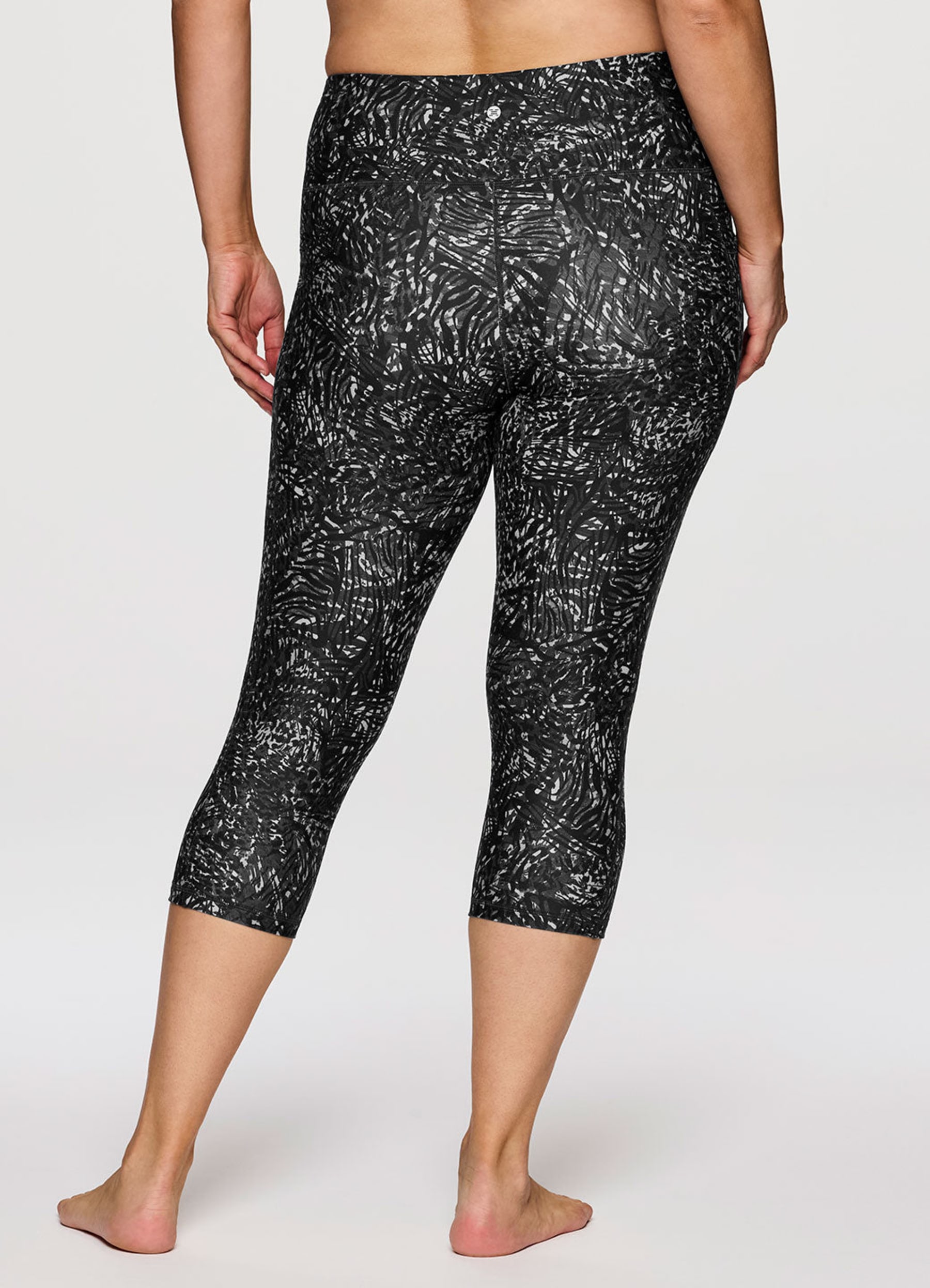 Rbx capri leggings with pocket hot sale