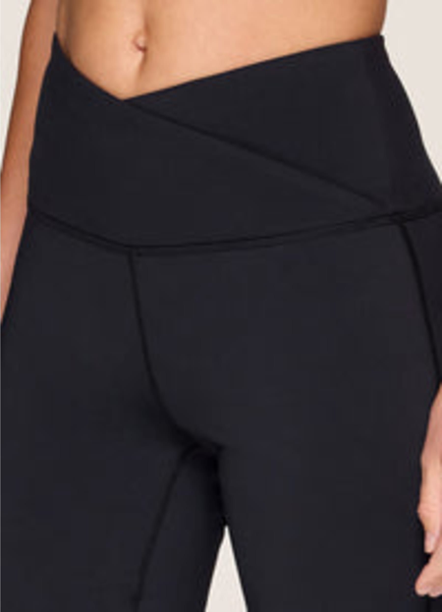 Crossover Ultra Hold Flare Legging - RBX Active
