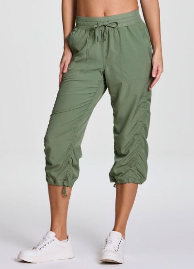 Lumen Lightweight Capri Pant