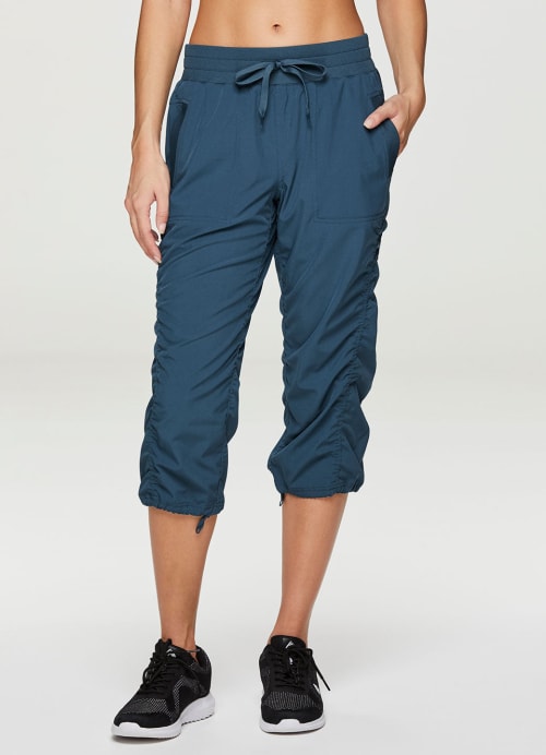 Rbx active women's lightweight body best sale skimming drawstring capri pant