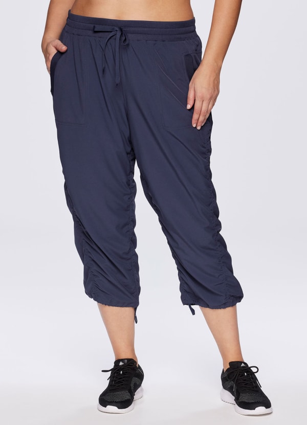 Plus Lumen Lightweight Capri Pant - null