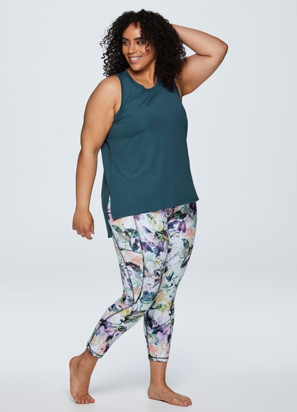 Curve Watercolor Floral Outfit