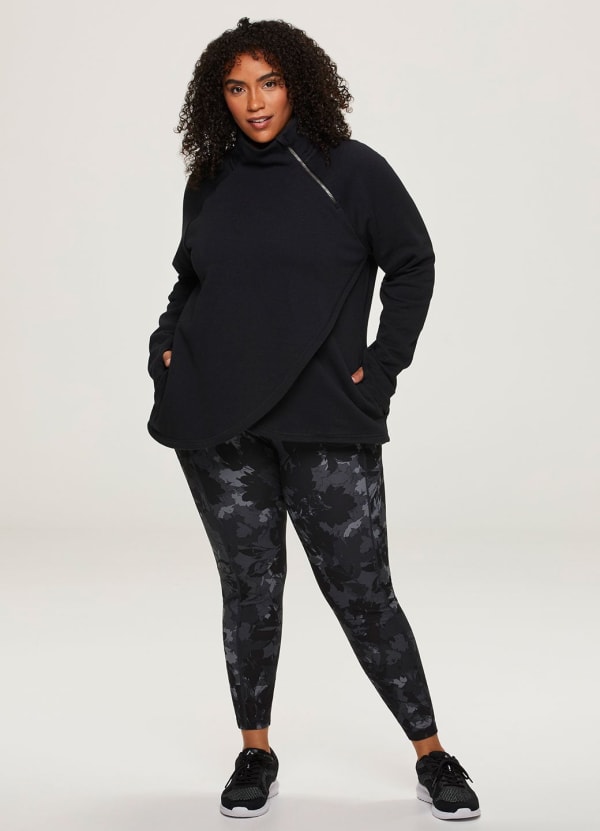 Curve On Any Friday Outfit