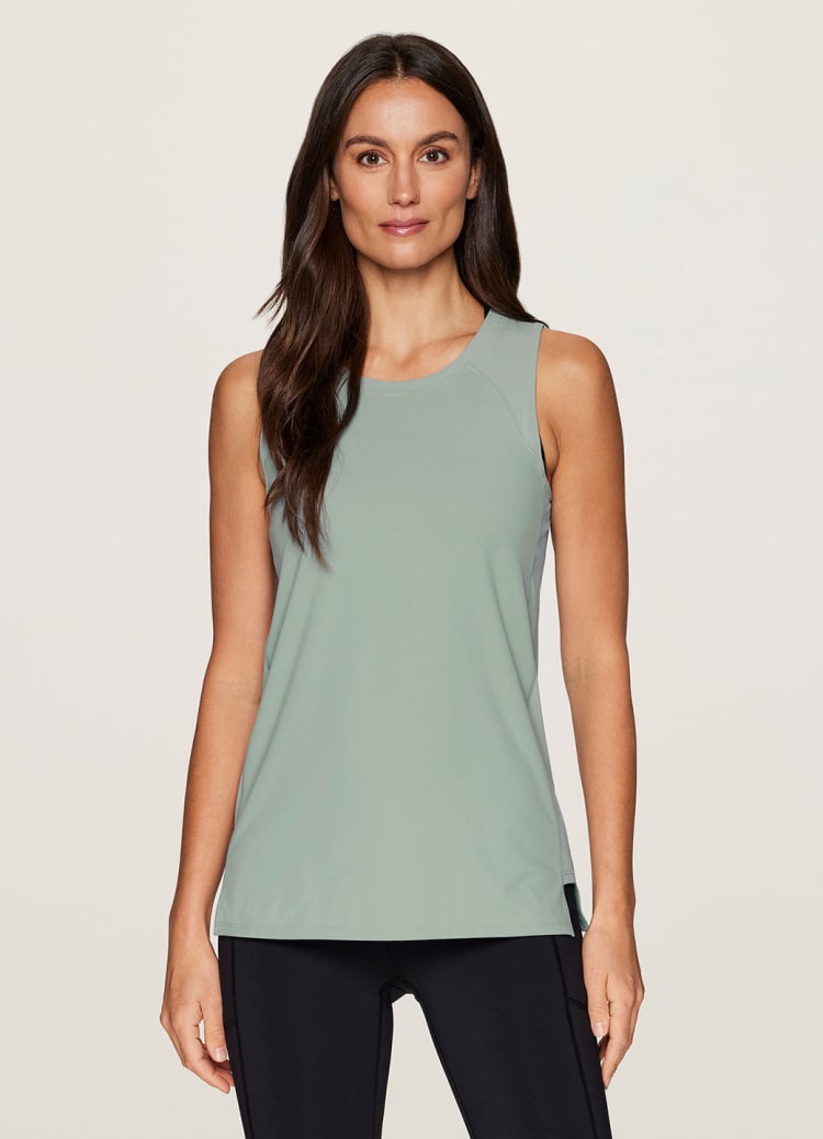 Active tunic tops 2025