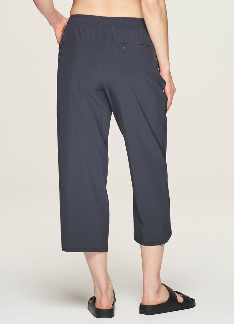 Gabby Weekend Wide Leg Capri RBX Active