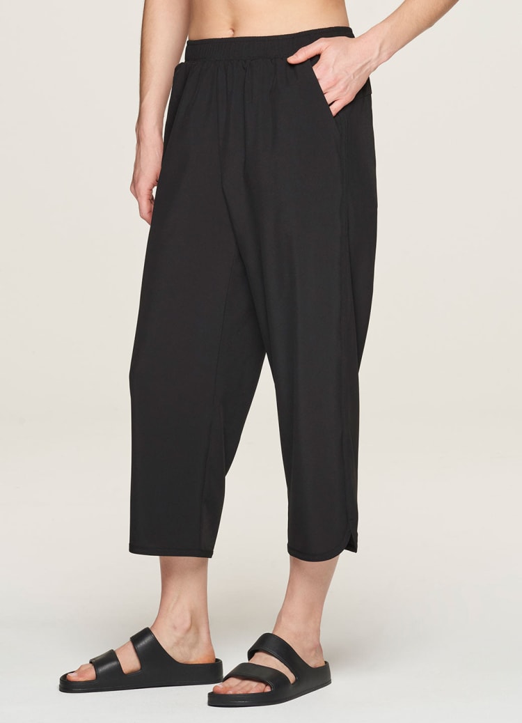 Gabby Weekend Wide Leg Capri RBX Active